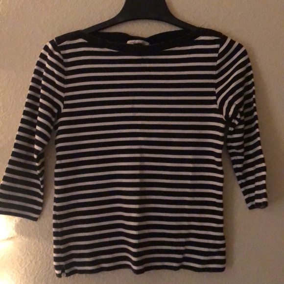 Black and white striped shirt - Picture 1 of 3
